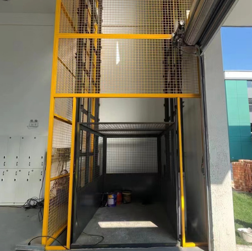 鼓楼导轨式升降机助力物流园破解运输难题